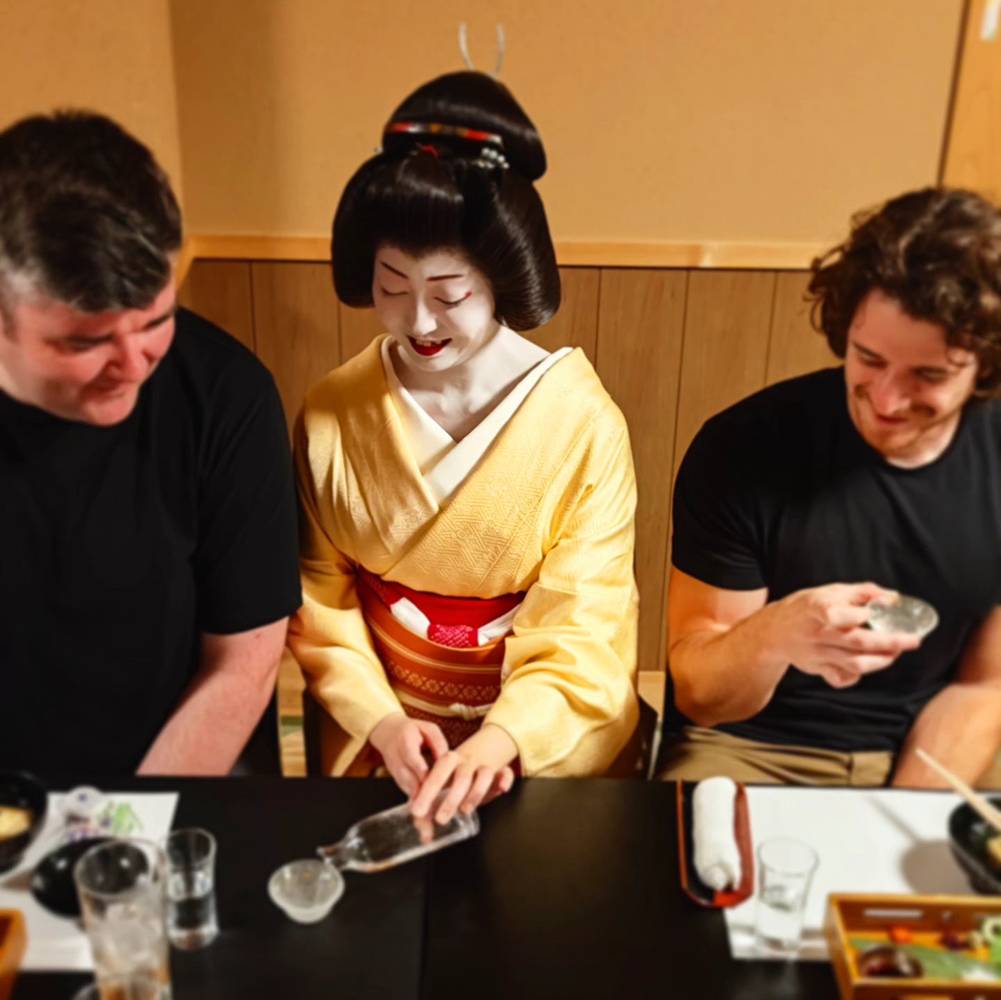 Dine with the Geisha