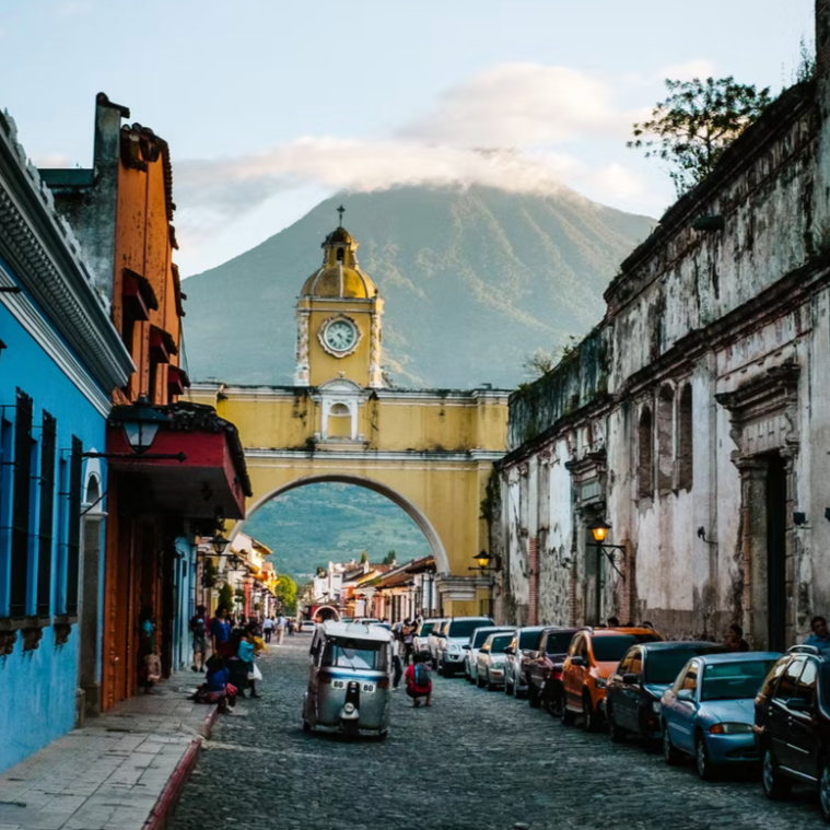 Antigua: The Colonial City