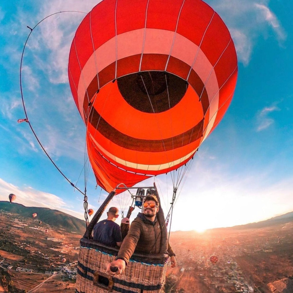 Hot Air Balloons + Teotihuacan Pyramids